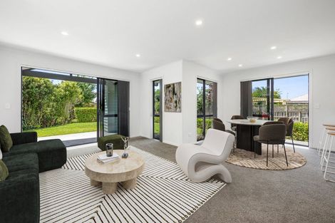 Photo of property in 10 Hamon Place, Pukehangi, Rotorua, 3015