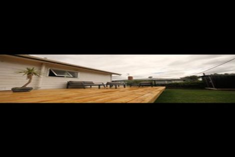 Photo of property in 183 Waimumu Road, Massey, Auckland, 0614