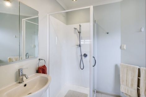 Photo of property in 219 Frimley Oaks, Frimley, Hastings, 4120