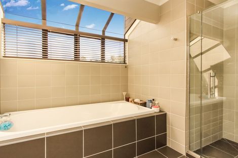 Photo of property in 6 Khaleel Place, Henderson, Auckland, 0612