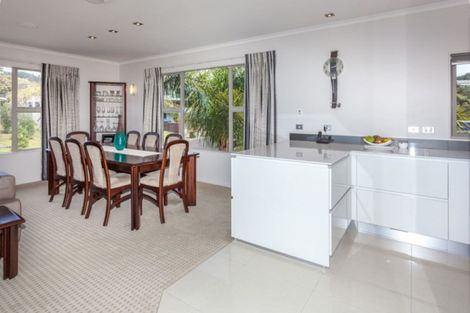 Photo of property in 221 Onemana Drive, Onemana, Whangamata, 3691
