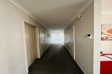 Photo of property in 30 Caroline Crescent, Highbury, Palmerston North, 4412