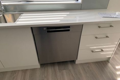 Photo of property in 9c Jillteresa Crescent, Half Moon Bay, Auckland, 2012