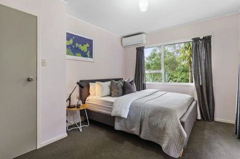 Photo of property in 50 Hadfield Street, Beach Haven, Auckland, 0626