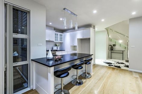 Photo of property in 19a Linwood Avenue, Forrest Hill, Auckland, 0620