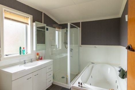 Photo of property in 34 Collean Street, Wallacetown, 9816