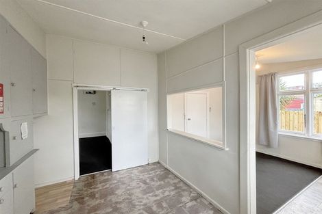 Photo of property in 102 Barbour Street, Waltham, Christchurch, 8011