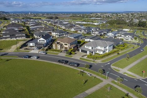 Photo of property in 7 Grut Greens, Silverdale, 0932