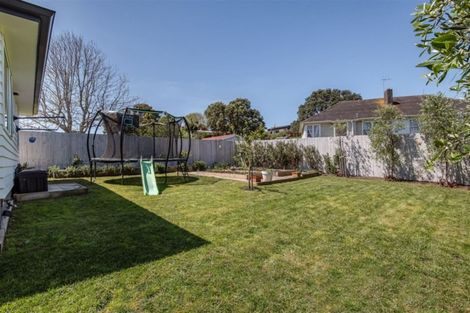 Photo of property in 22 Bardia Street, Belmont, Auckland, 0622