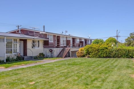 Photo of property in Cedarwood Flats, 8/15 Opaki Road, Lansdowne, Masterton, 5810