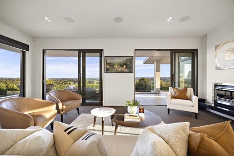 Photo of property in 55 Pinetone Road, Kumeu, 0892
