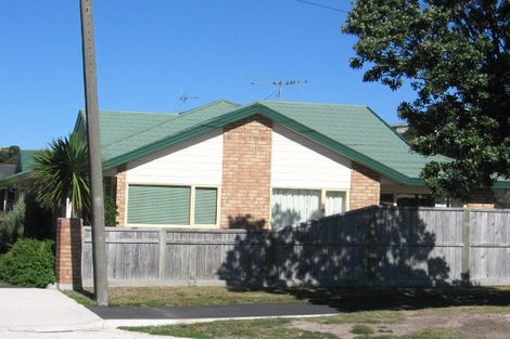 Photo of property in Miramar Villas, 10/6 Brussels Street, Miramar, Wellington, 6022