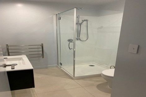 Photo of property in Frank Sargeson Apts, 5/74g Anzac Street, Takapuna, Auckland, 0622