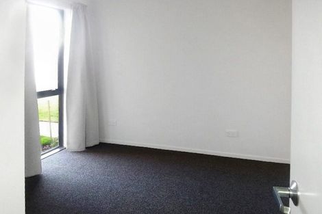 Photo of property in 8 Loeb Place, Rolleston, 7614