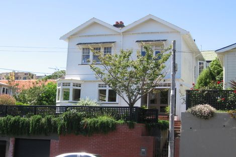 Photo of property in 25 Glen Road, Kelburn, Wellington, 6012