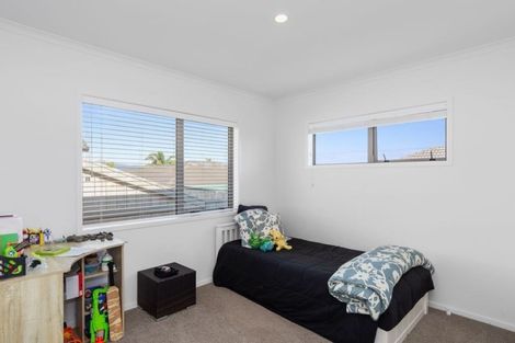 Photo of property in 28 Excelsa Place, Papamoa Beach, Papamoa, 3118