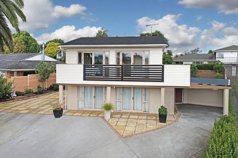 Photo of property in 10 Coulthard Terrace, Opaheke, Papakura, 2113