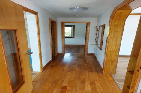 Photo of property in 26 Porterfield Street, Macandrew Bay, Dunedin, 9014