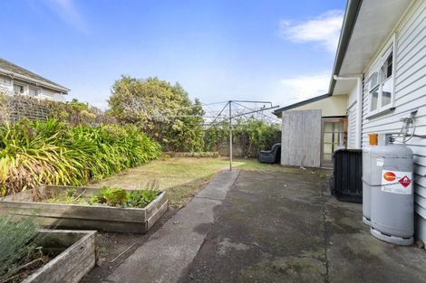 Photo of property in 79 Taumaihi Street, Bulls, 4818