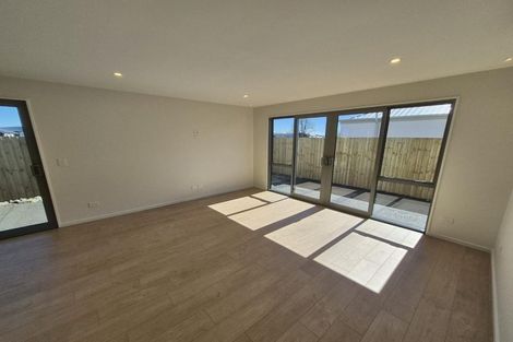 Photo of property in 25 Doris Lusk Street, Belfast, 8051