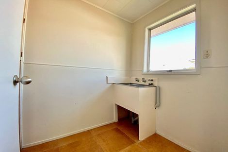 Photo of property in 76 Boundary Road, Clover Park, Auckland, 2019