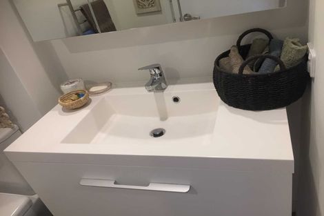 Photo of property in 4/2 Brandon Road, Glen Eden, Auckland, 0602