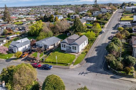 Photo of property in 16a-b Johnston Street, Gore, 9710