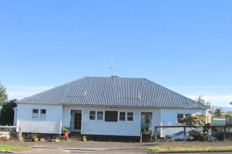 Photo of property in 112 Forest Lake Road, Forest Lake, Hamilton, 3200