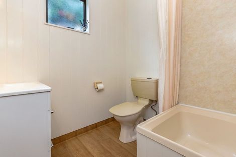 Photo of property in 2/52 Harvey Street, Waipahihi, Taupo, 3330