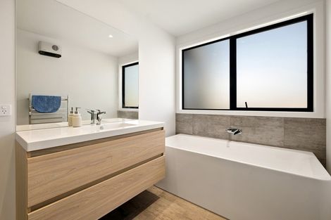 Photo of property in 4 Courthill Lane, Wanaka, 9305