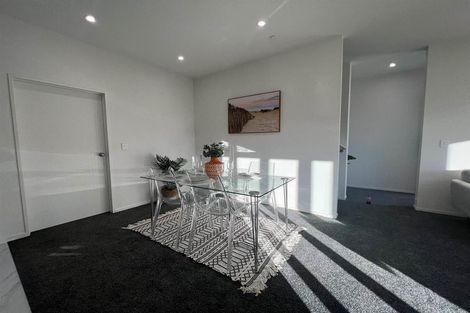 Photo of property in 2 Warbler Crescent, Papakura, 2110