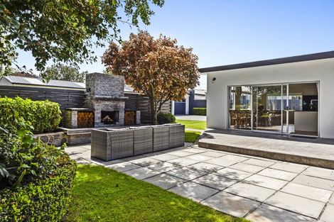 Photo of property in 326 South Road, Hawera, 4610