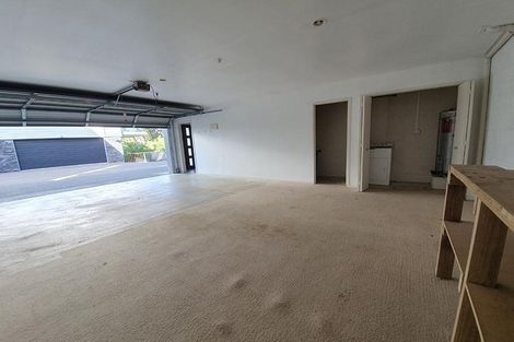 Photo of property in 6/13 Kaihu Street, Northcote, Auckland, 0627