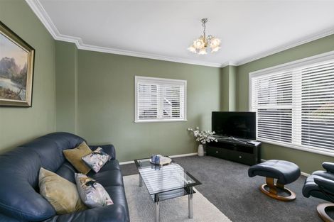 Photo of property in 88 Norton Park Grove, Waterloo, Lower Hutt, 5011