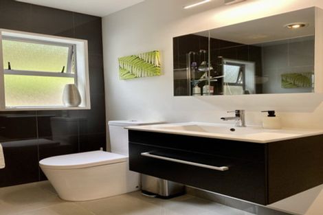 Photo of property in 295 Ngahere Park Road, Turitea, Palmerston North, 4472