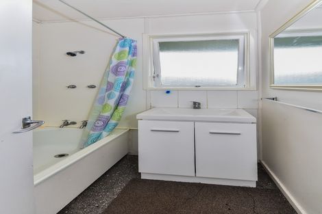 Photo of property in 18 Rata Street, Waiuku, 2123