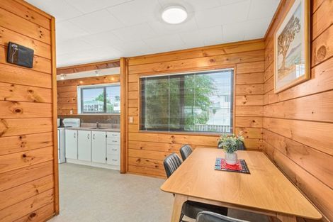 Photo of property in 18 Kawau View Road, Snells Beach, 0920
