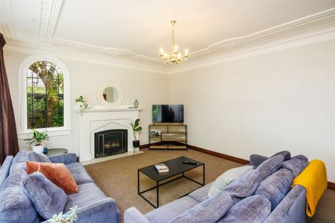 Photo of property in 11 Elmira Avenue, Hokowhitu, Palmerston North, 4410