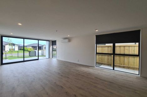 Photo of property in 8/6 Skibbereen Drive, Halswell, Christchurch, 8025