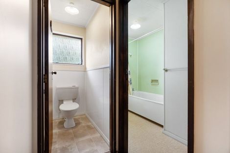 Photo of property in 8 Ashton Place, Highbury, Palmerston North, 4412