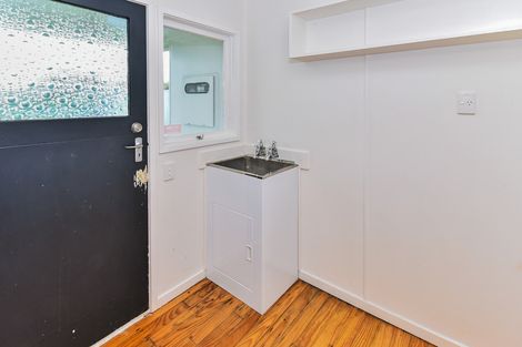 Photo of property in 18 Rata Street, Waiuku, 2123