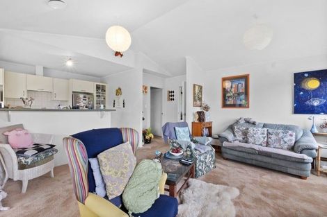 Photo of property in 19 Kingfisher Way, Te Kowhai, Hamilton, 3288