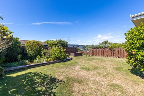 Photo of property in 14 Scott Street, Moturoa, New Plymouth, 4310