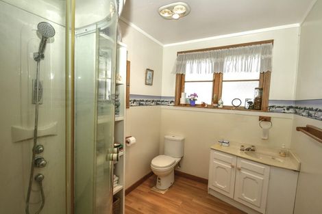 Photo of property in 27 Cureton Street, Morrinsville, 3300