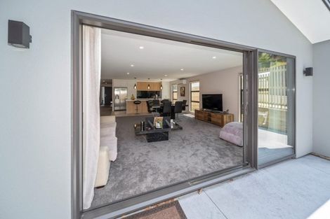 Photo of property in 3 Mackillop Way, Brooklands, New Plymouth, 4310