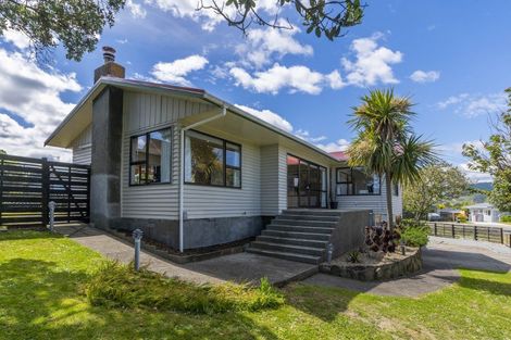 Photo of property in 89 Martin Road, Paraparaumu Beach, Paraparaumu, 5032