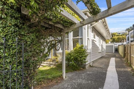 Photo of property in 84 Kilbirnie Crescent, Kilbirnie, Wellington, 6022