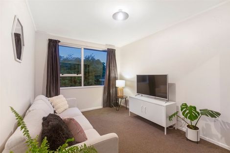 Photo of property in 5 Woolwich Close, Whitby, Porirua, 5024