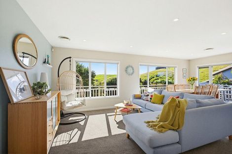 Photo of property in 60 Saint Ives Drive, Camborne, Porirua, 5026