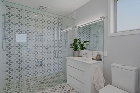 Photo of property in Waterview Estate, 28/4 Greystone Place, Omokoroa, 3114